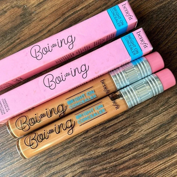 (2) Benefit Concealers - Walnut Shade | Benefit Cosmetics | Concealer | Boi-ing - Picture 1 of 9